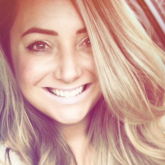 Meet your Posher, Kendra - Picture 1 of 1